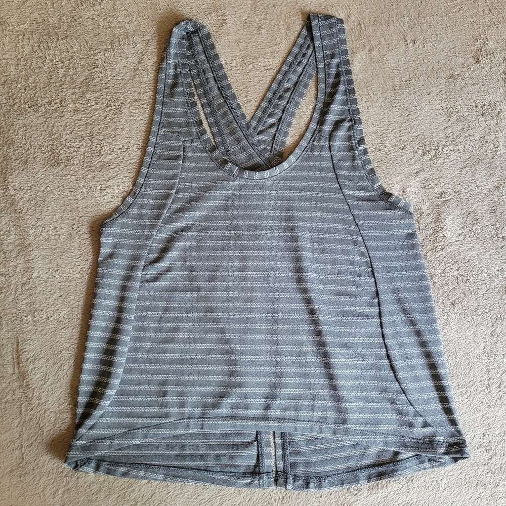 ZYIA Gray Striped Open-Back Tank - Picture 4 of 9